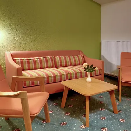 & Restaurant Waldcafe Hotel 3*