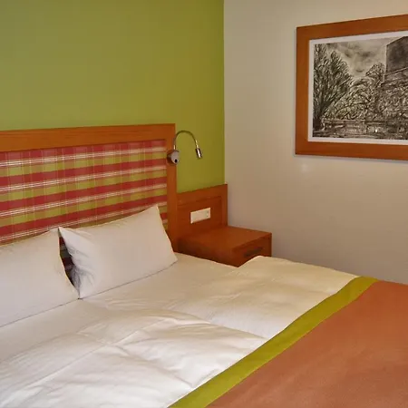 Hotel&restaurant Waldcafe 3*