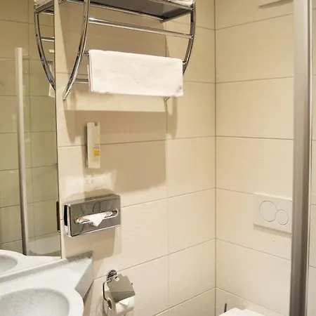 Hotel & Restaurant Waldcafe 3*